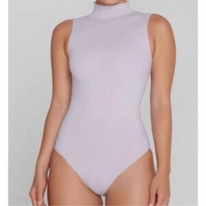 Skims essential mock neck xxs/xs